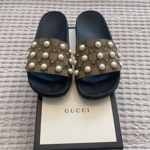 Gucci slides
